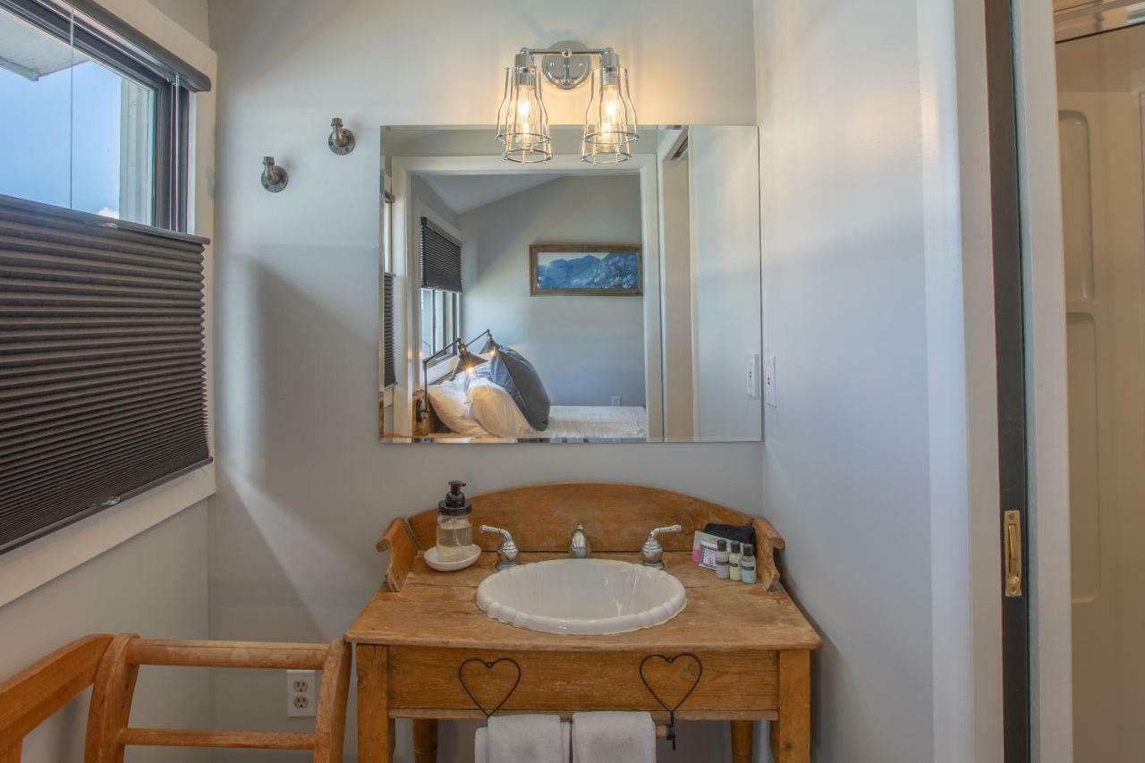 Purple Mountain Bed & Breakfast & Spa Crested Butte Exteriör bild