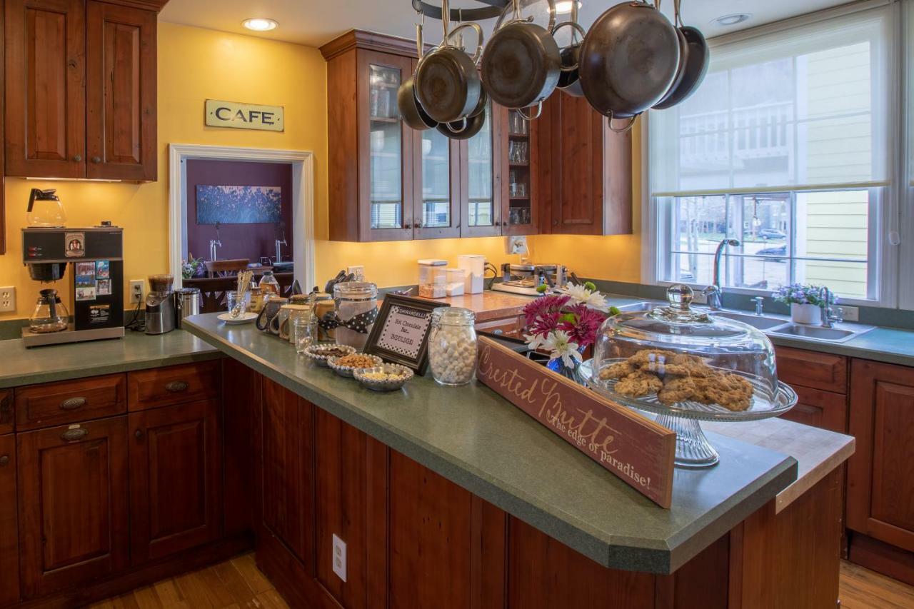 Purple Mountain Bed & Breakfast & Spa Crested Butte Exteriör bild